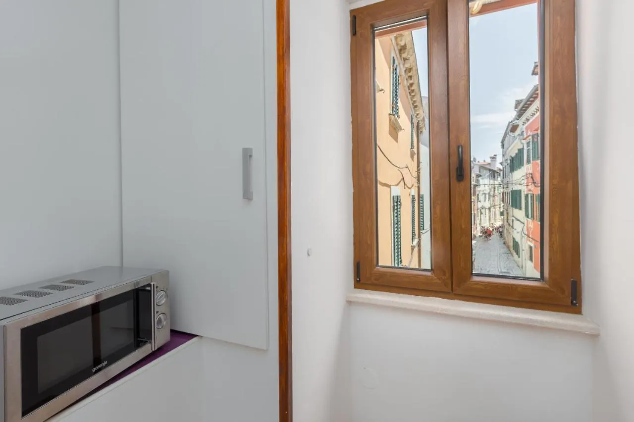 Apartment Lanterna Veneziana Ρόβινι